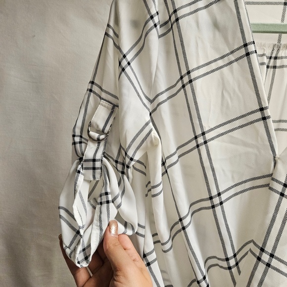 3for$25 BCX black white striped front crossover top blouse business work casual - Picture 3 of 5